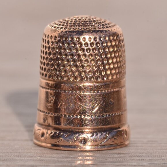 Jewelry - Antique Rose Gold Thimble